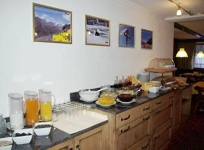 Alpenhof Pension-Garni-3